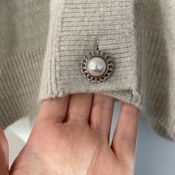 H&M Cream Cardigan with Pearl Buttons - Picture 5 of 8